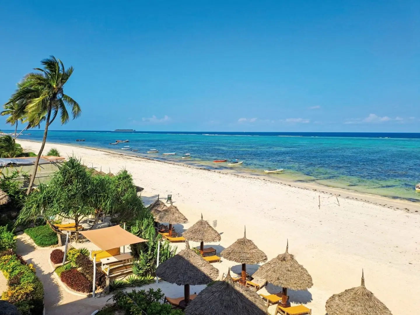 AHG Sun Bay Mlilile Beach Hotel BEACH