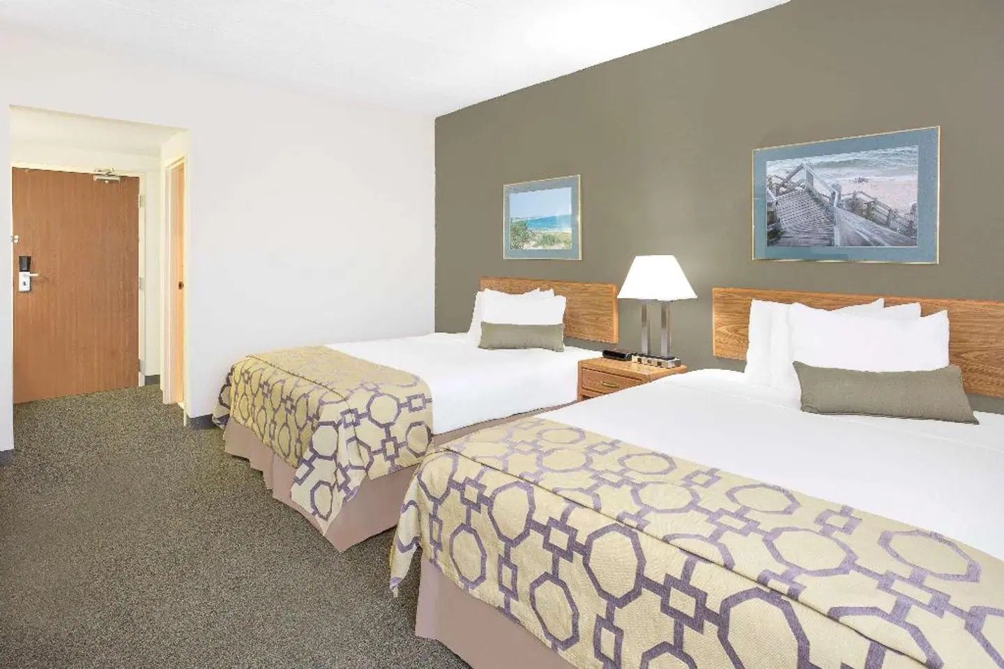 Baymont by Wyndham Janesville ROOM_EXAMPLE