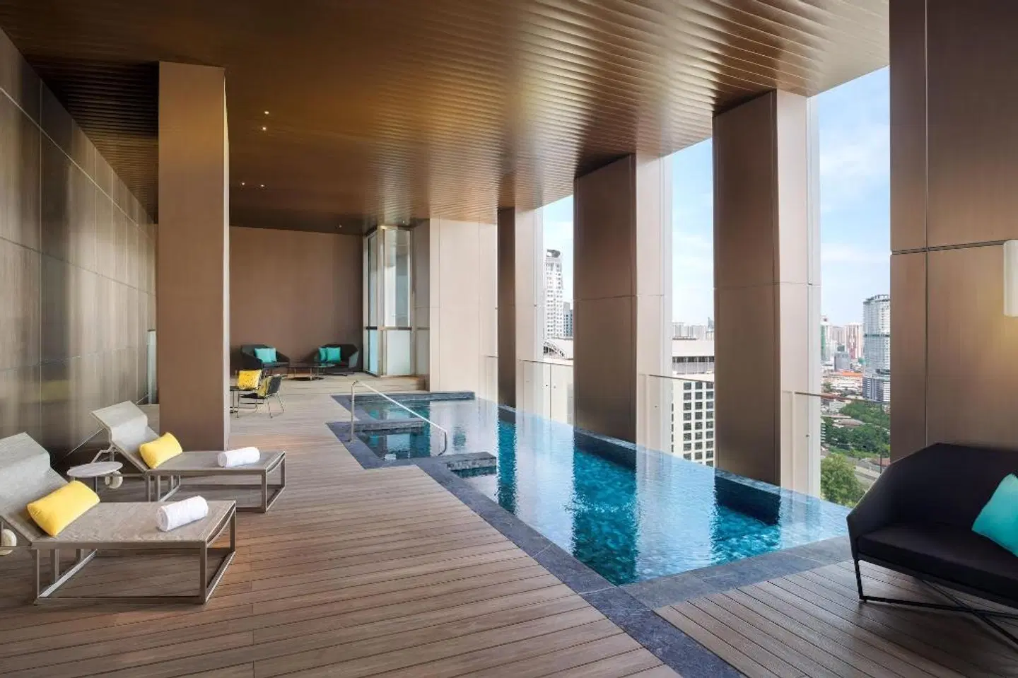 W Kuala Lumpur Hallenbad