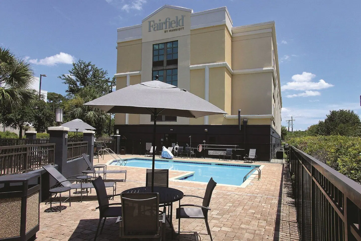 Fairfield Inn & Suites by Marriott Charleston Airport/Convention Center Terrasse