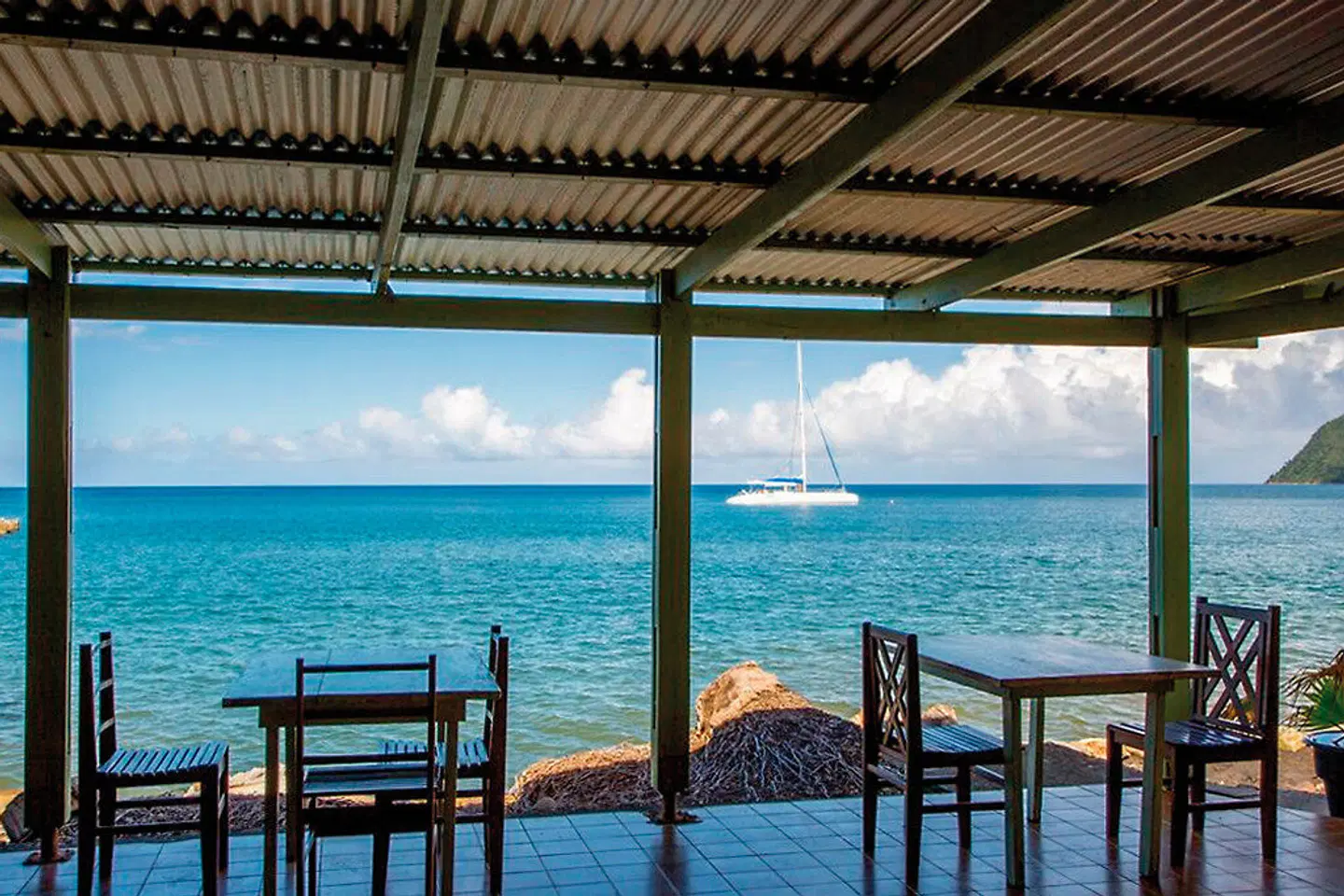 Picard Beach Cottages Bar