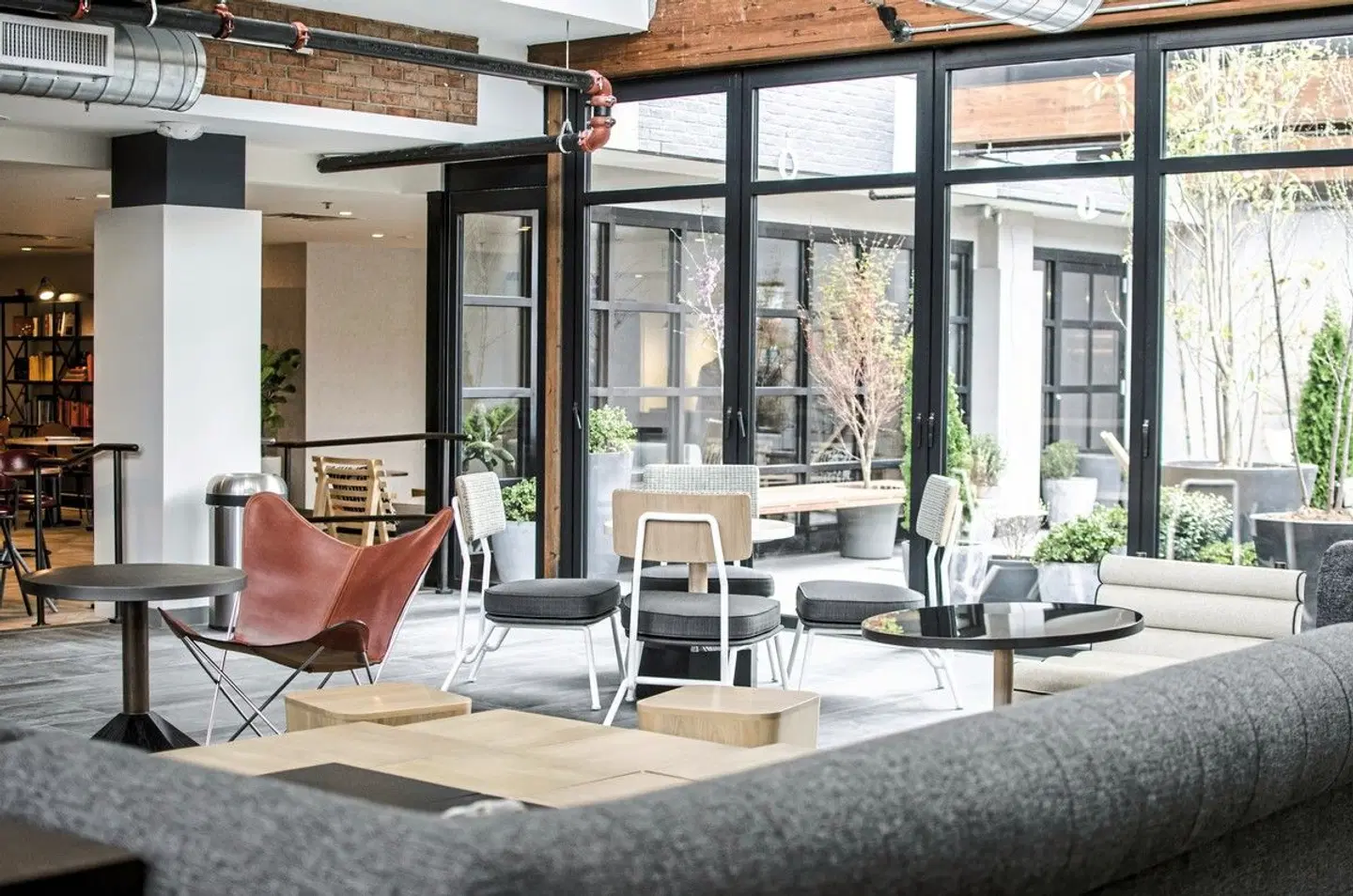 Freepoint Hotel Cambridge, Tapestry Collection by Hilton Terrasse