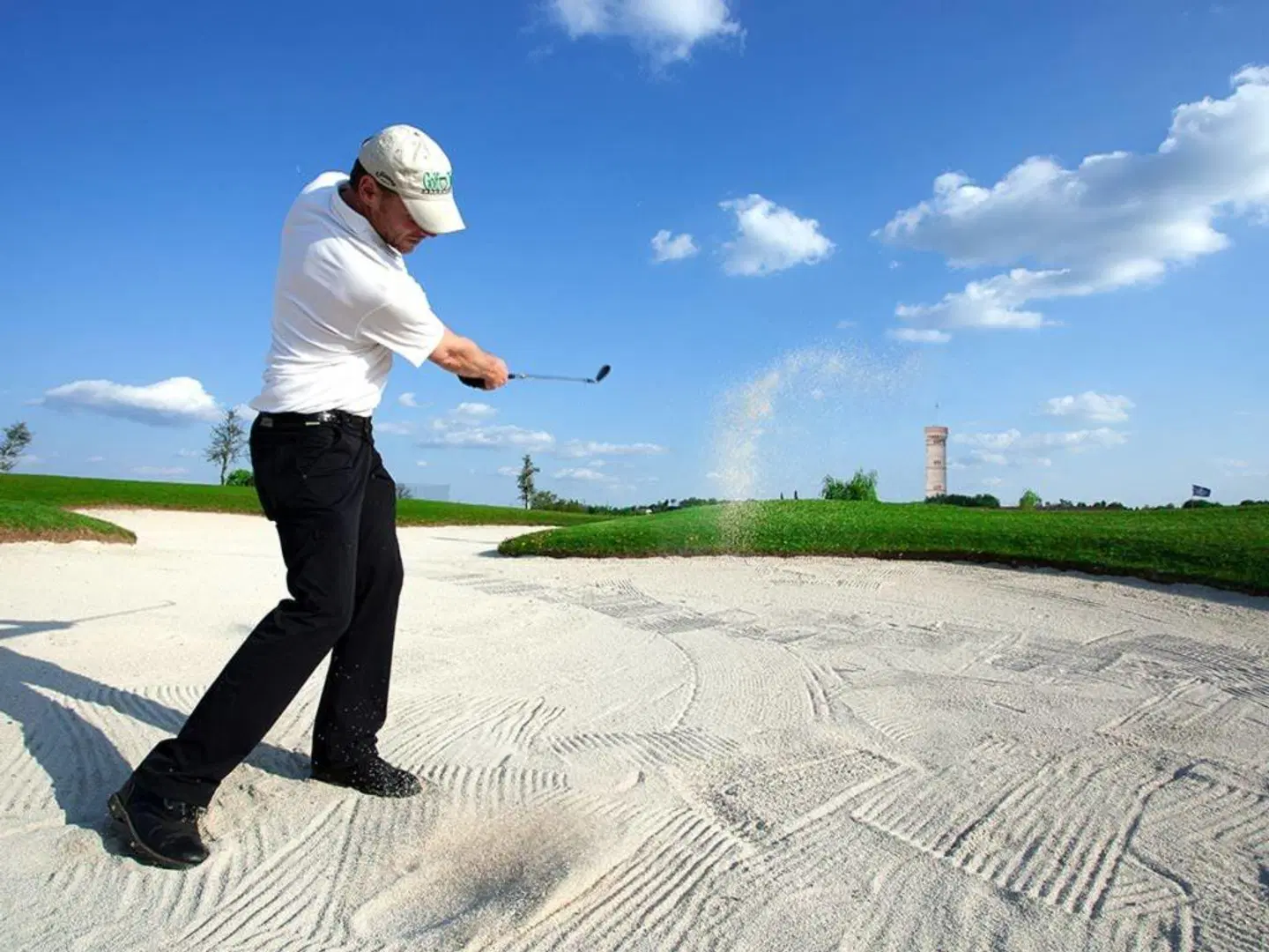 Chervò Golf Apartments PEOPLE