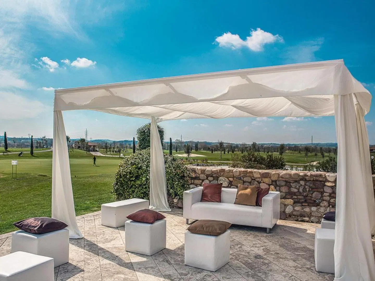 Chervò Golf Apartments Terrasse
