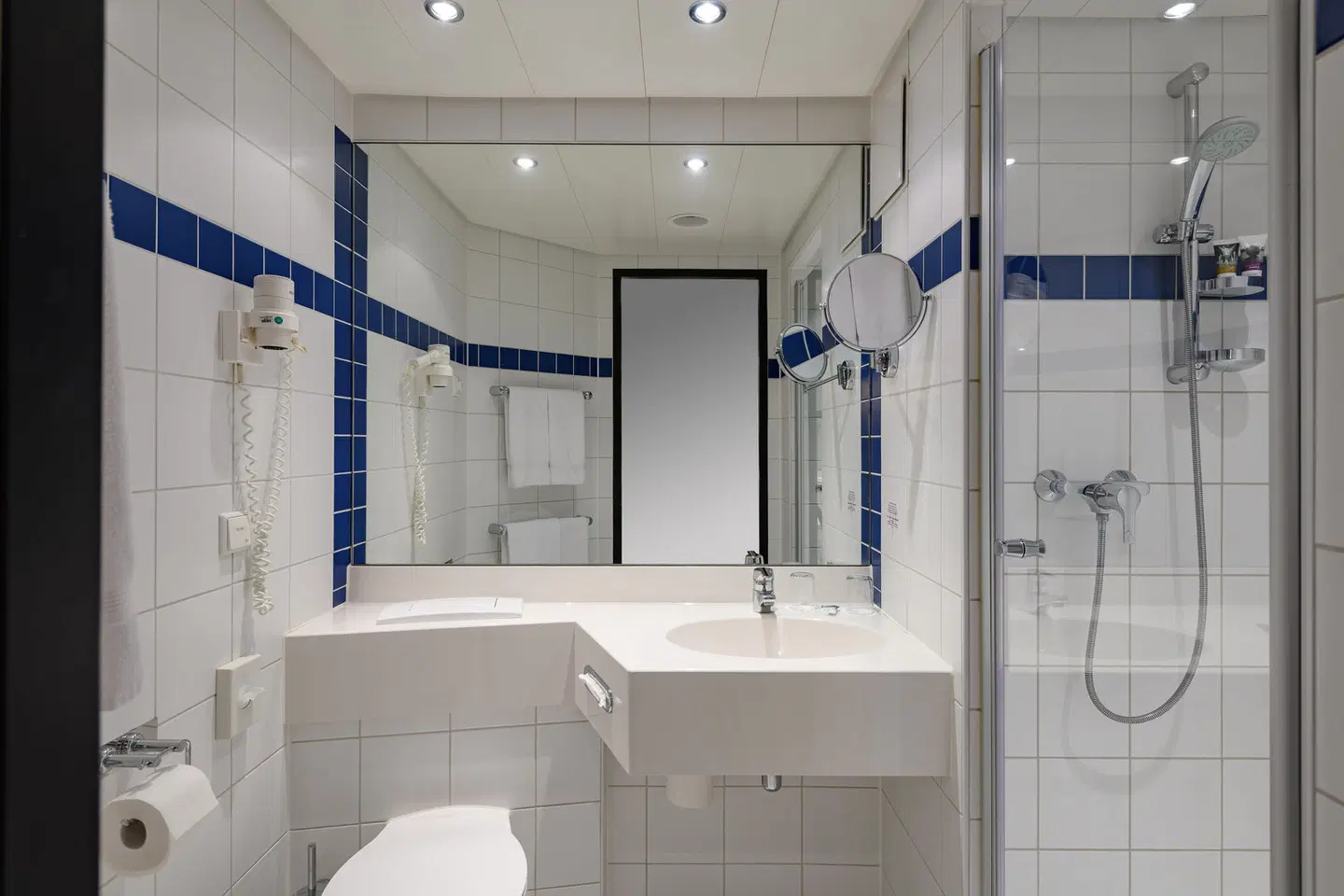 Scandic Stuttgart Europaviertel Badezimmer