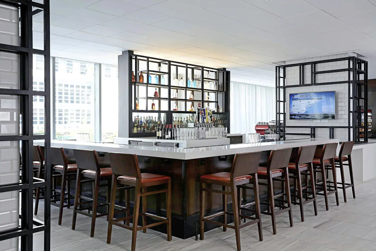 New York Marriott at the Brooklyn Bridge Bar