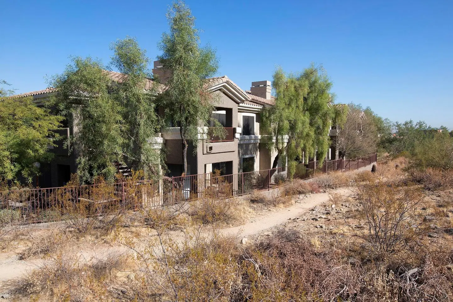 Raintree at Worldmark Phoenix South Mountain Preserve EXTERIOR