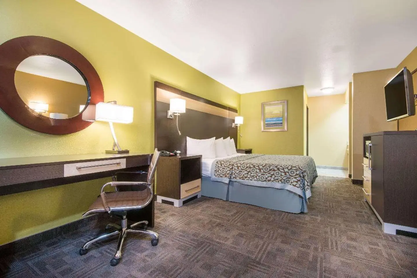 Days Inn by Wyndham Carlsbad ROOM_EXAMPLE