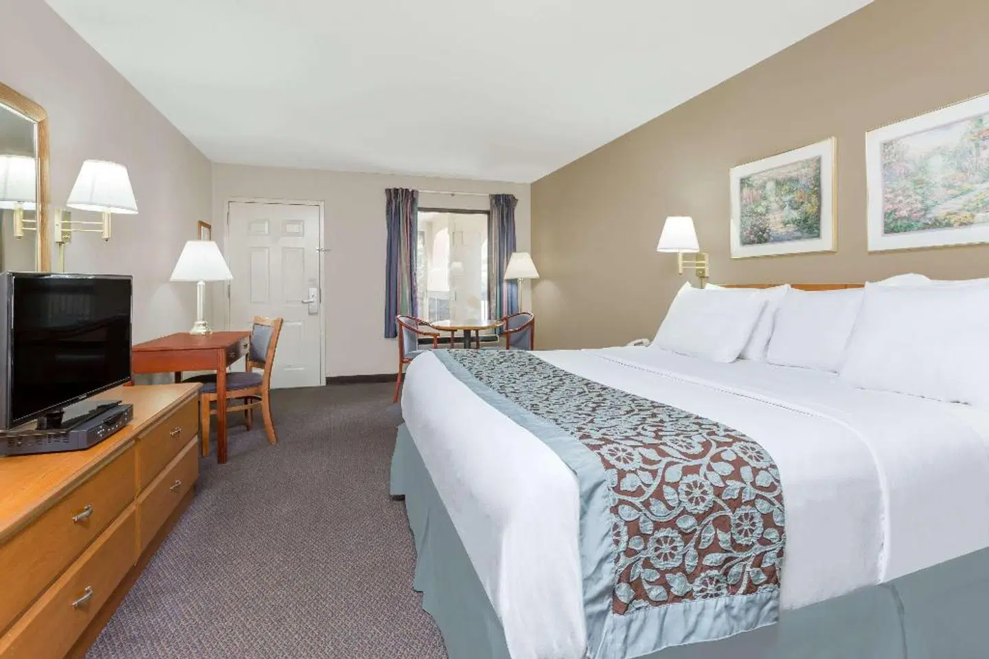 Days Inn by Wyndham Elberton ROOM_EXAMPLE