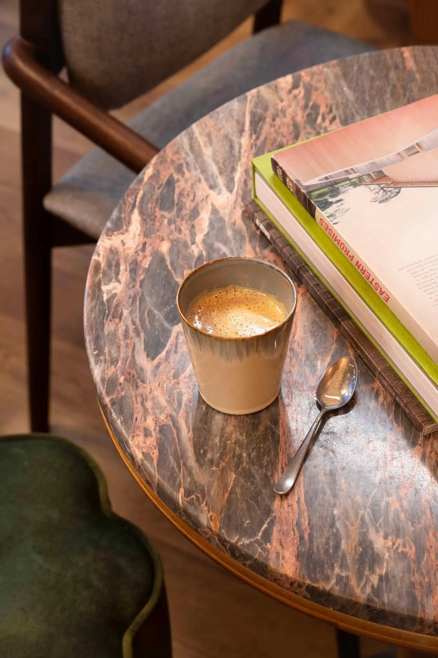 Jan Luyken LOUNGE_LOBBY