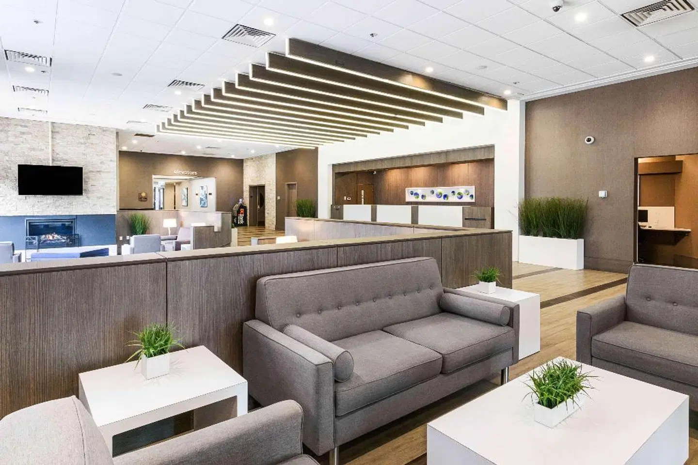 Best Western Premier Calgary Plaza Hotel & Conference Centre LOUNGE_LOBBY