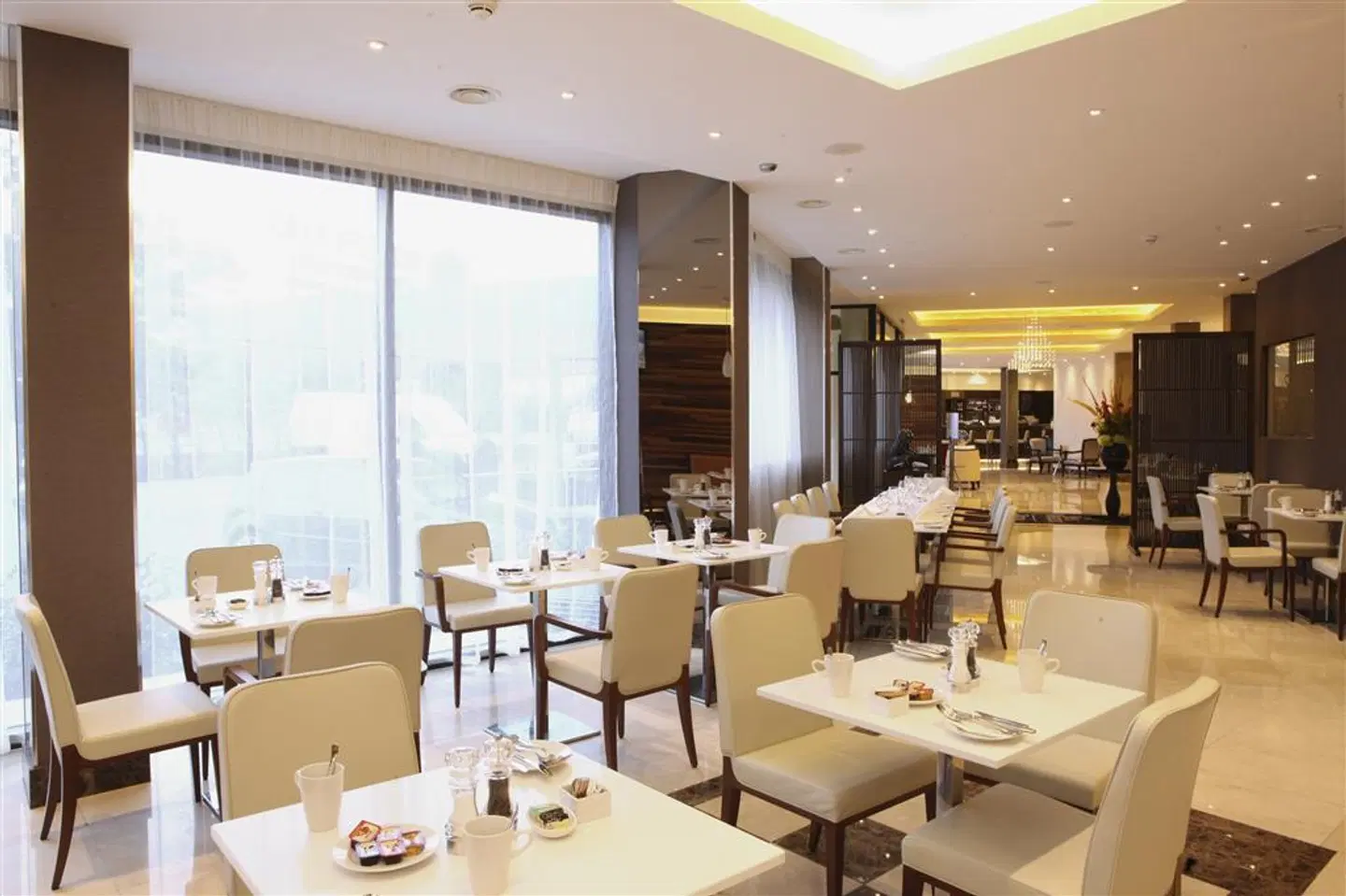 Park Grand London Heathrow Restaurant
