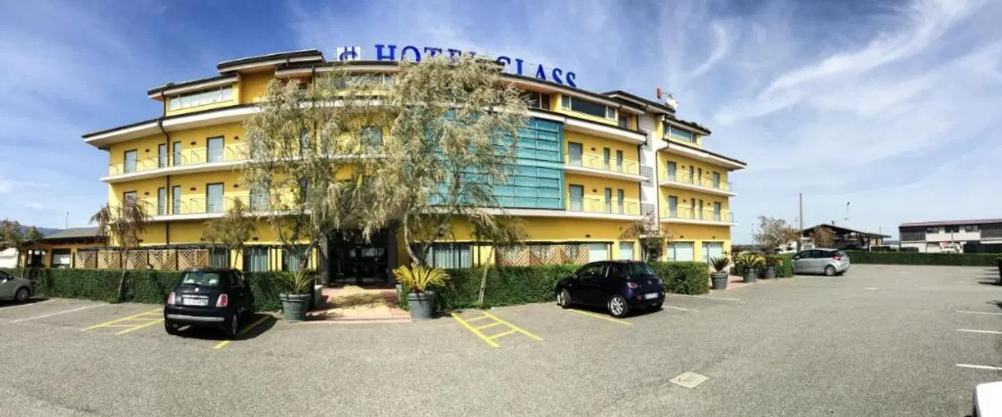 Best Western Hotel Class EXTERIOR