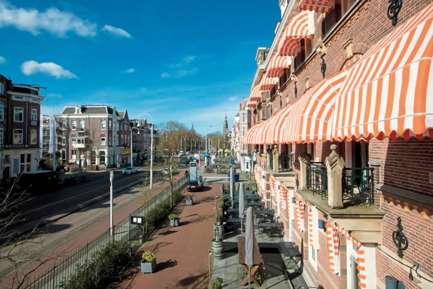 The Manor Hotel Amsterdam - inkl. Formel 1 Wochenend-Ticket Zandvoort Terrasse