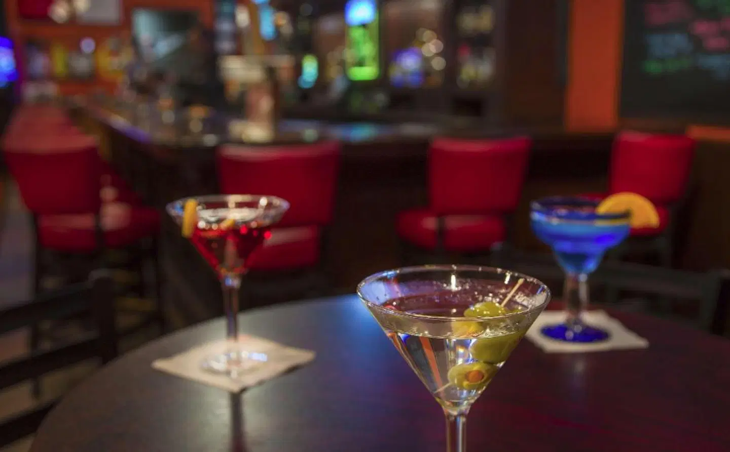 DoubleTree by Hilton Chicago - Oak Brook Bar