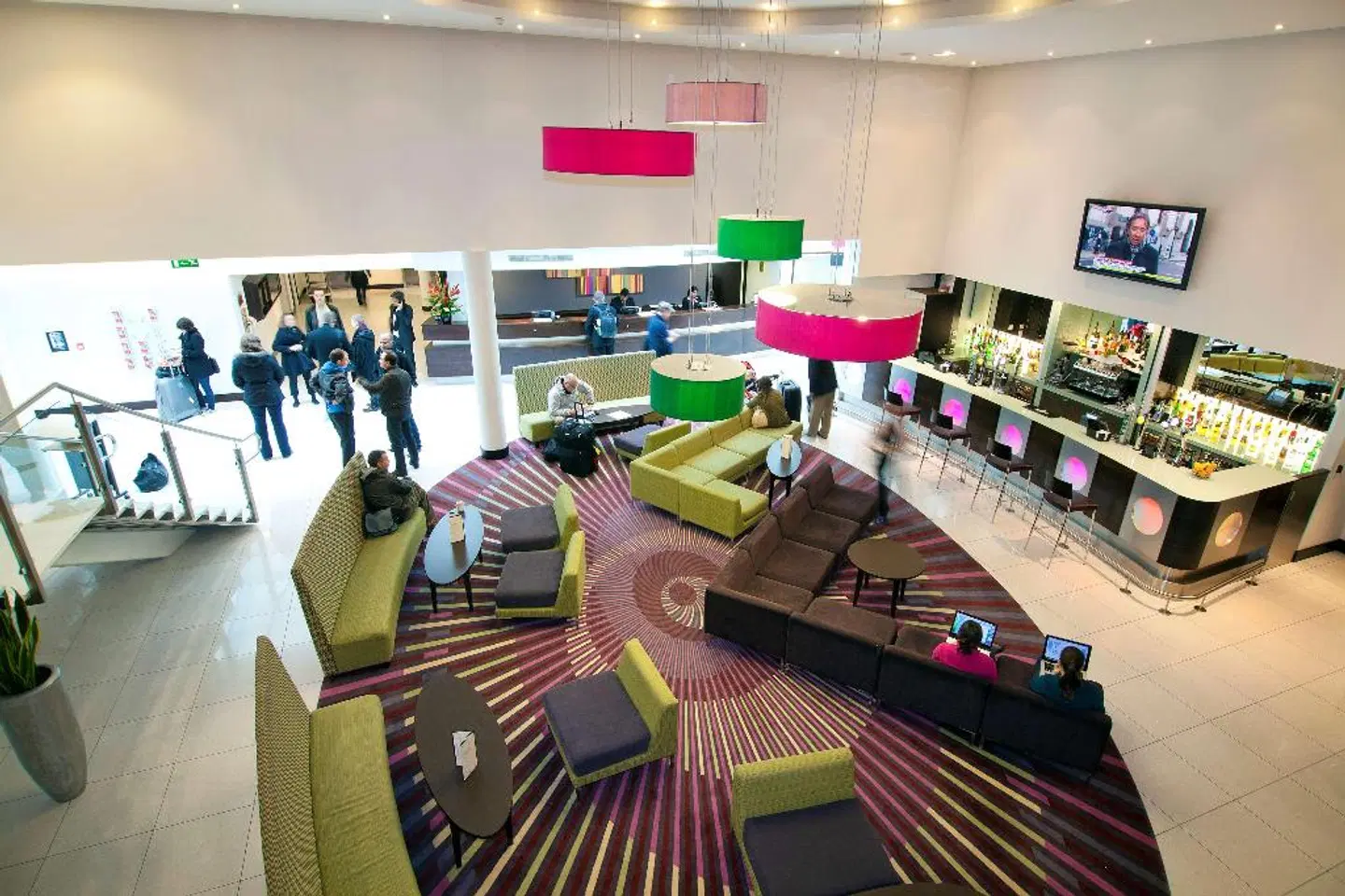 DoubleTree by Hilton London Heathrow Airport LOUNGE_LOBBY