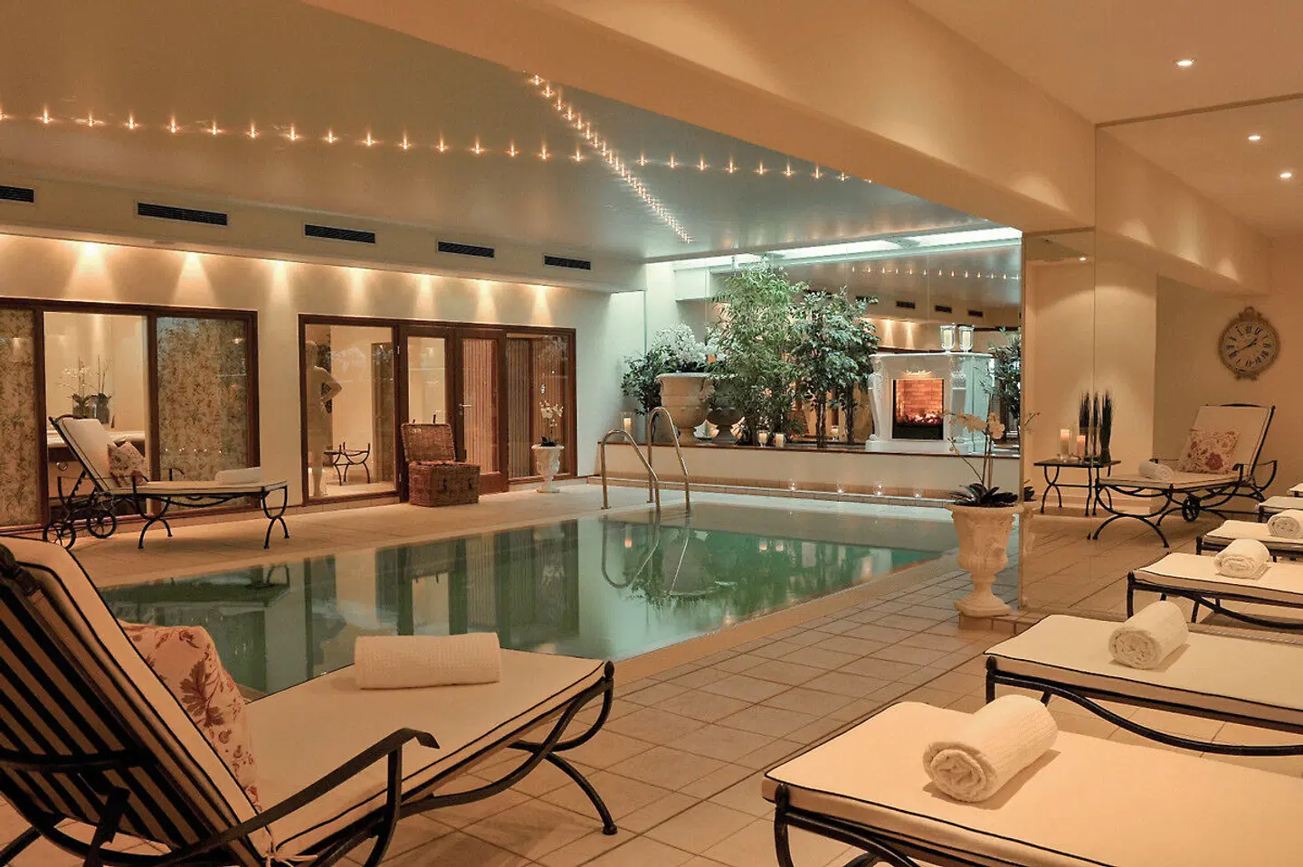 Schlosshotel Burg Schlitz Hallenbad