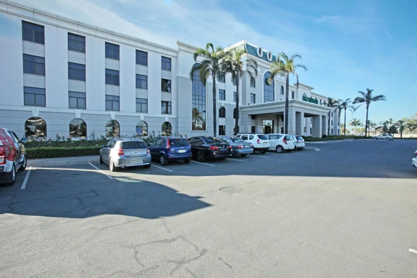 Peermont Mondior at Emperors Palace EXTERIOR