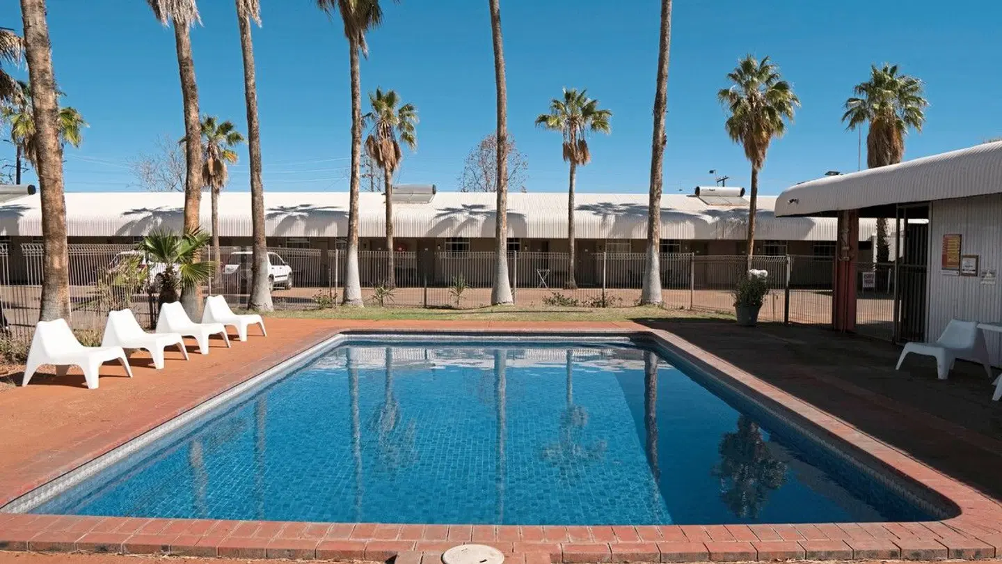 Bluestone Motor Inn OUTDOOR_POOL