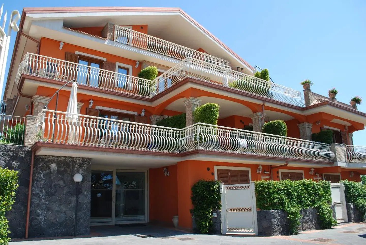 Etna Royal View EXTERIOR