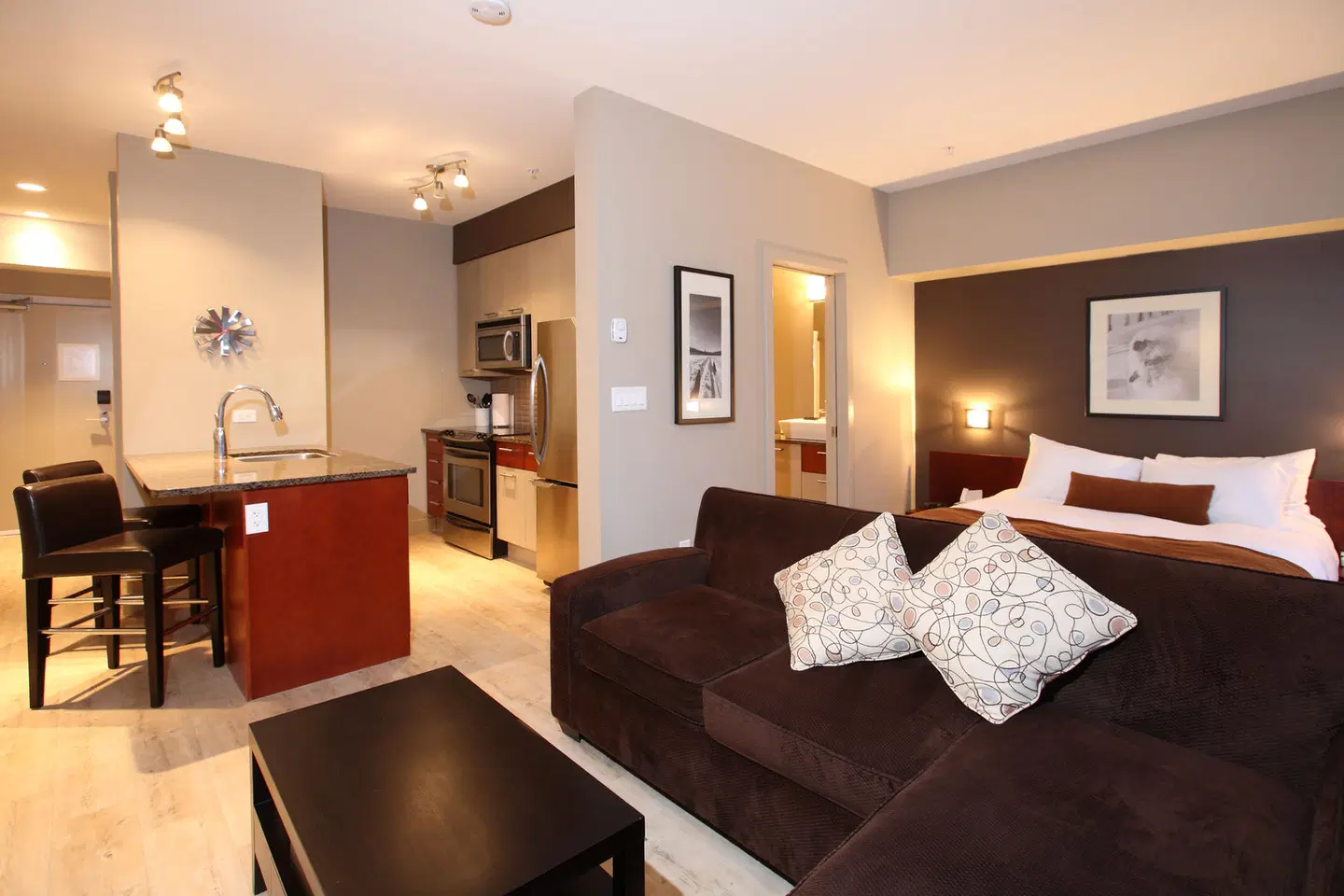 FireLight Lodge ROOM_EXAMPLE