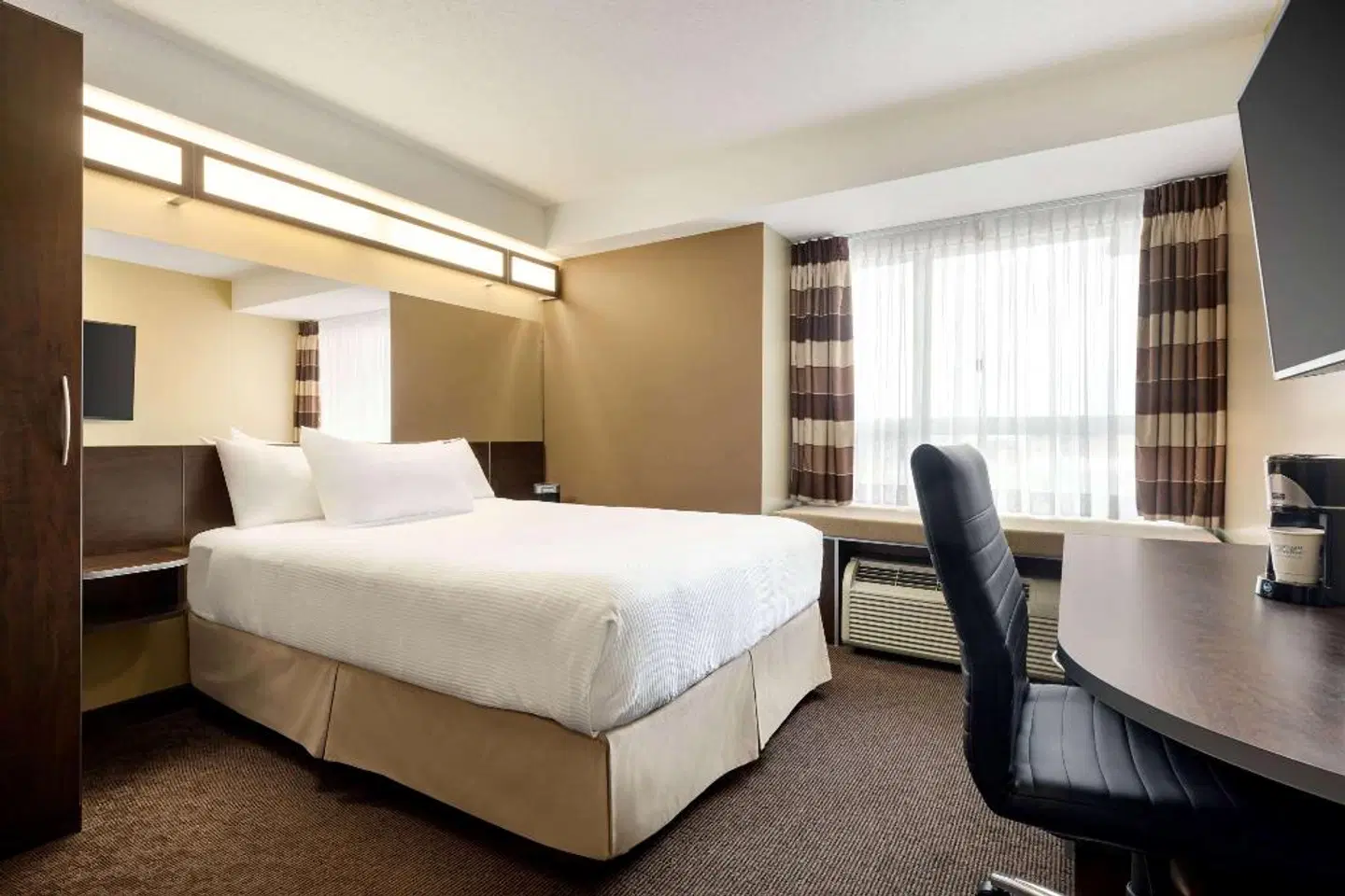 Microtel Inn & Suites by Wyndham Estevan ROOM_EXAMPLE