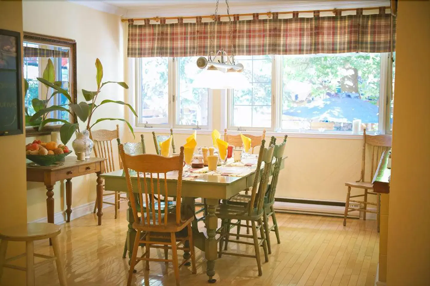 Maison Des Jardins B & B Restaurant