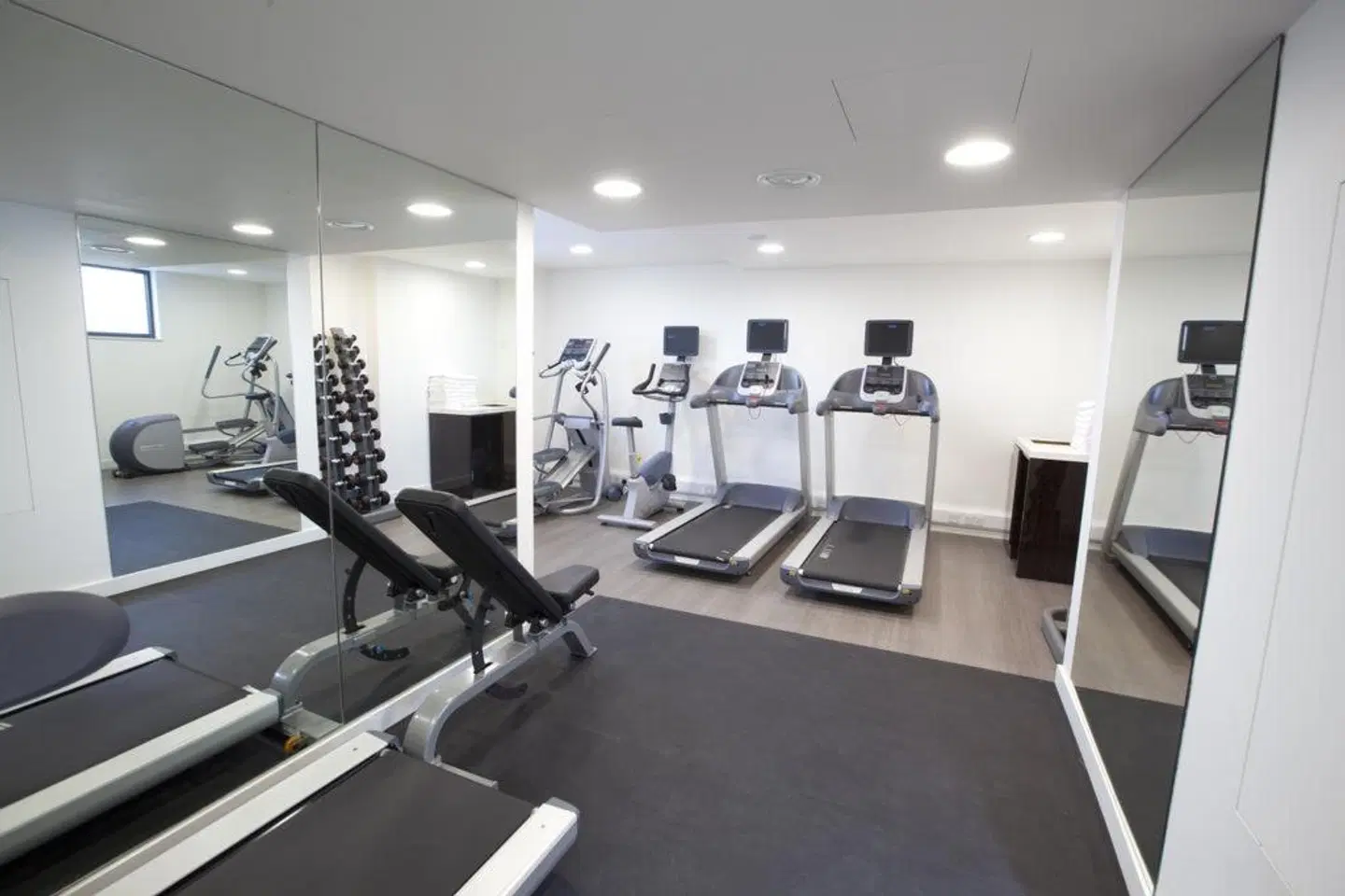 Dorsett Shepherds Bush SPORTS_AND_LEISURE