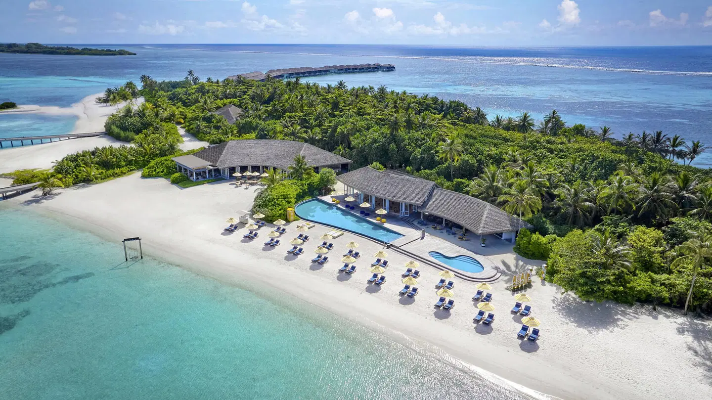 Le Méridien Maldives Resort & Spa EXTERIOR