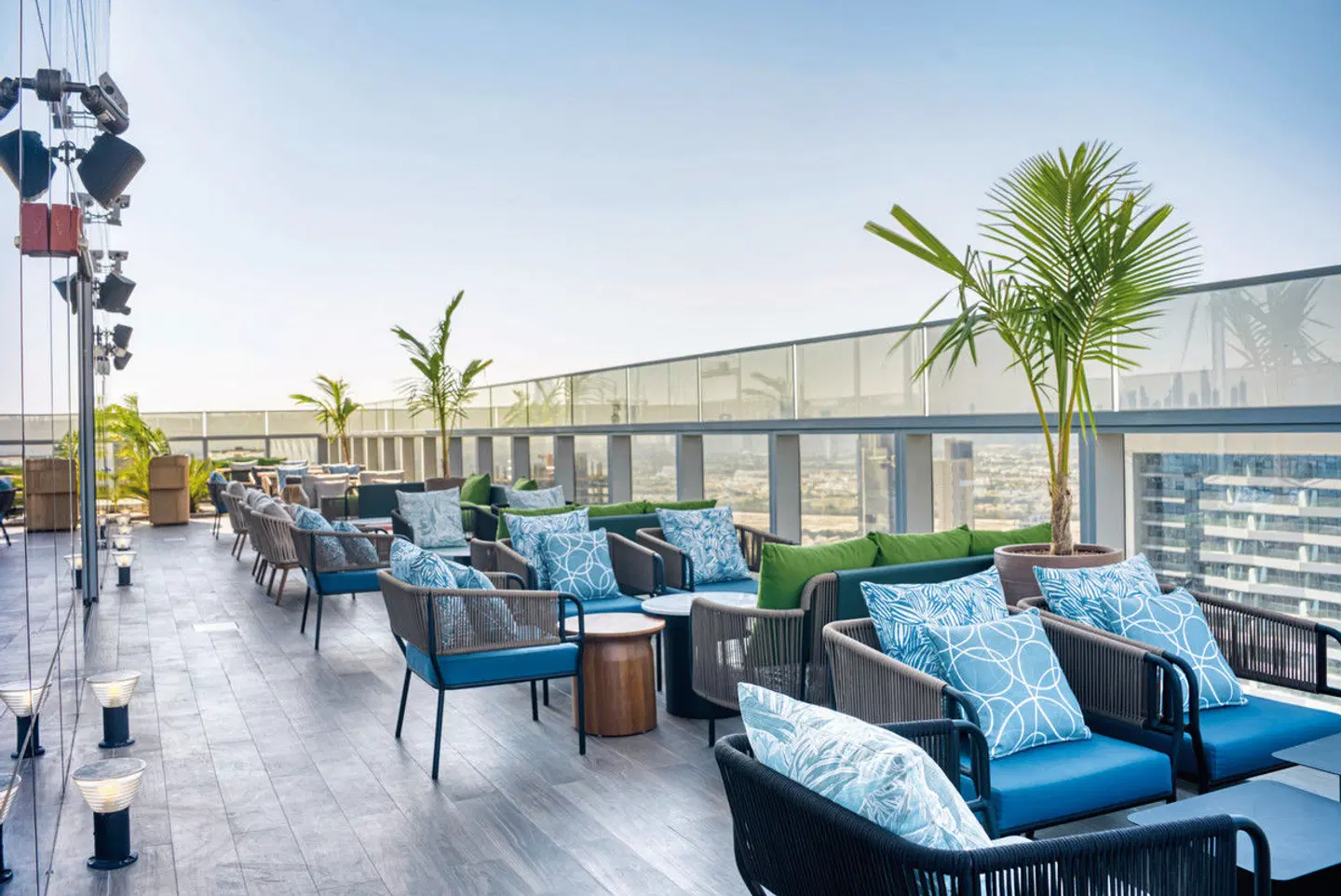 The First Collection at Jumeirah Village Circle, a Tribute Portfolio Hotel Terrasse