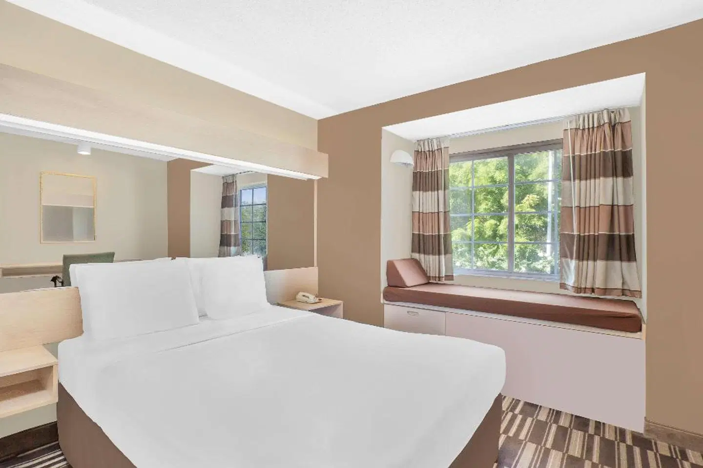 Microtel Inn & Suites by Wyndham Salisbury ROOM_EXAMPLE