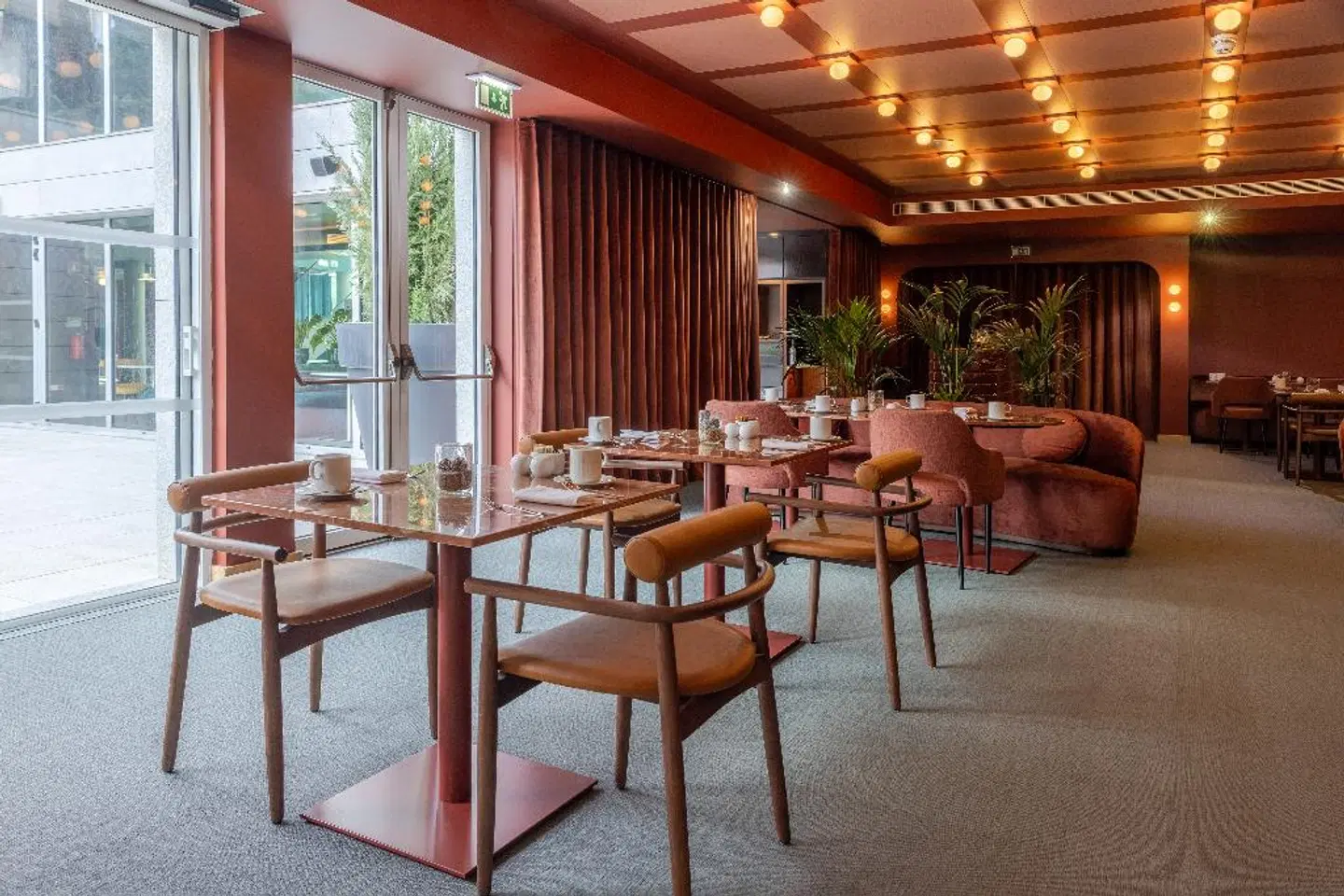 Cenica Porto Hotel, Curio Collection by Hilton Restaurant