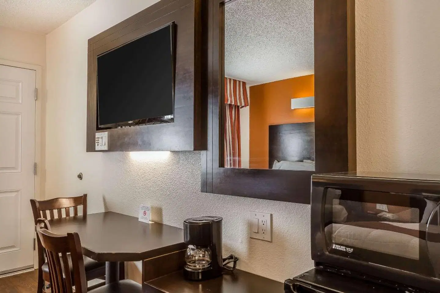 Rodeway Inn - Rohnert Park ROOM_EXAMPLE