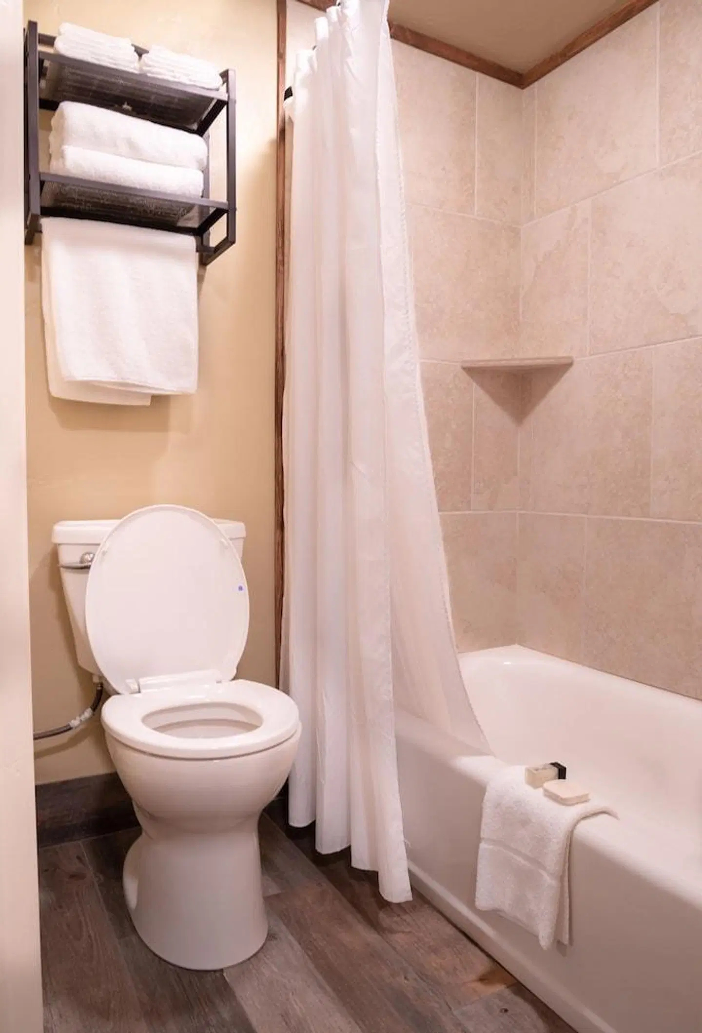 Elkhorn Cabins And Inn Badezimmer