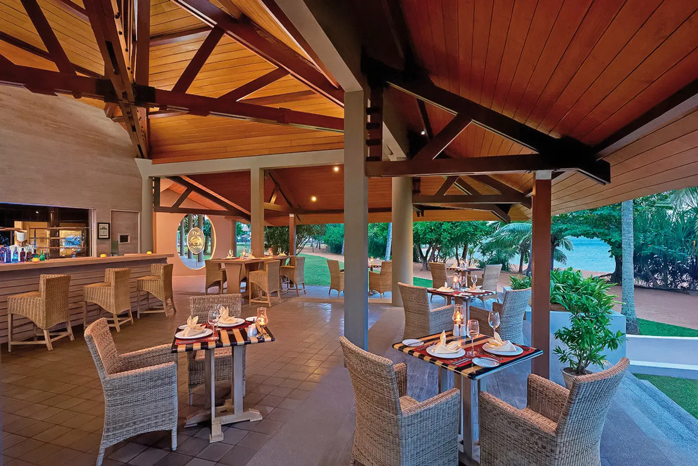 Hikka Tranz by Cinnamon RESTAURANT