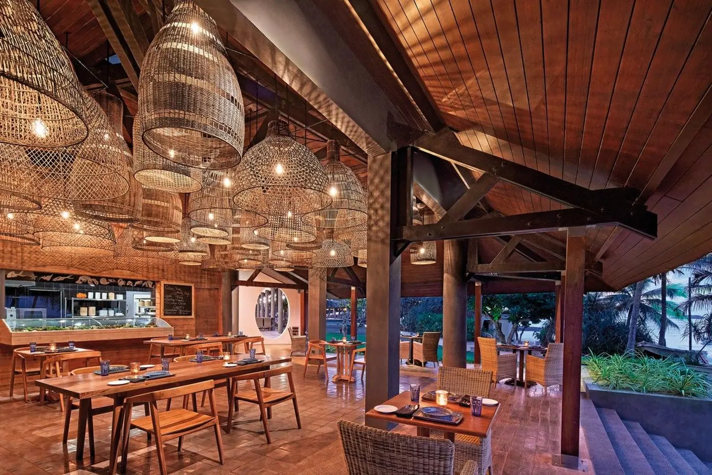 Hikka Tranz by Cinnamon RESTAURANT