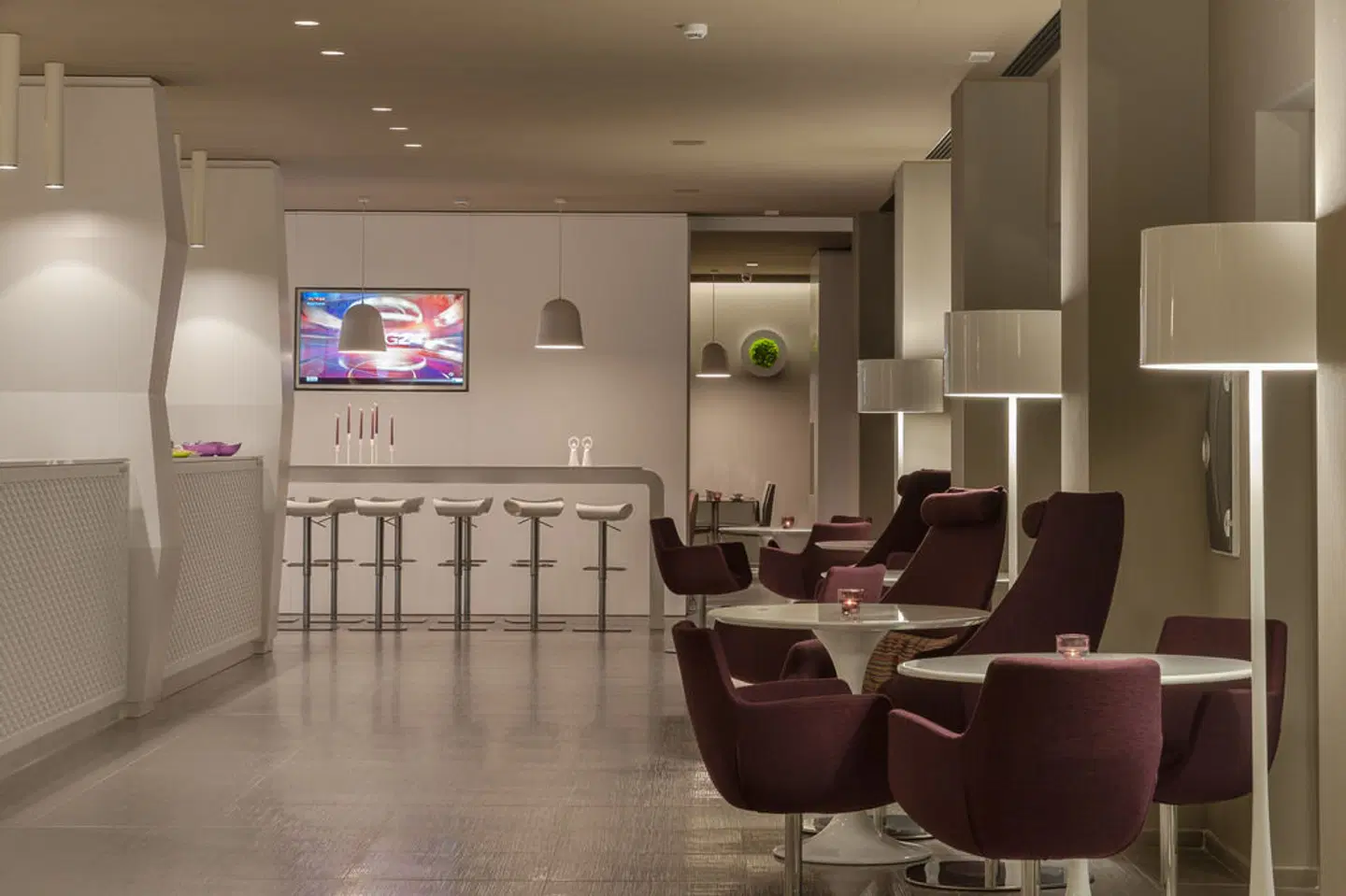 8Piuhotel LOUNGE_LOBBY