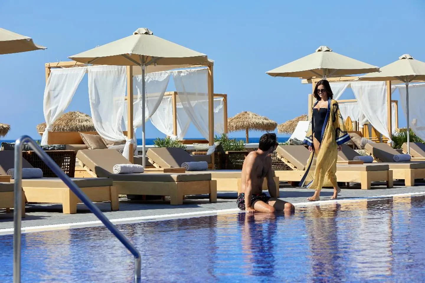 Sea Breeze Beach Resort, Curio Collection by Hilton OUTDOOR_POOL