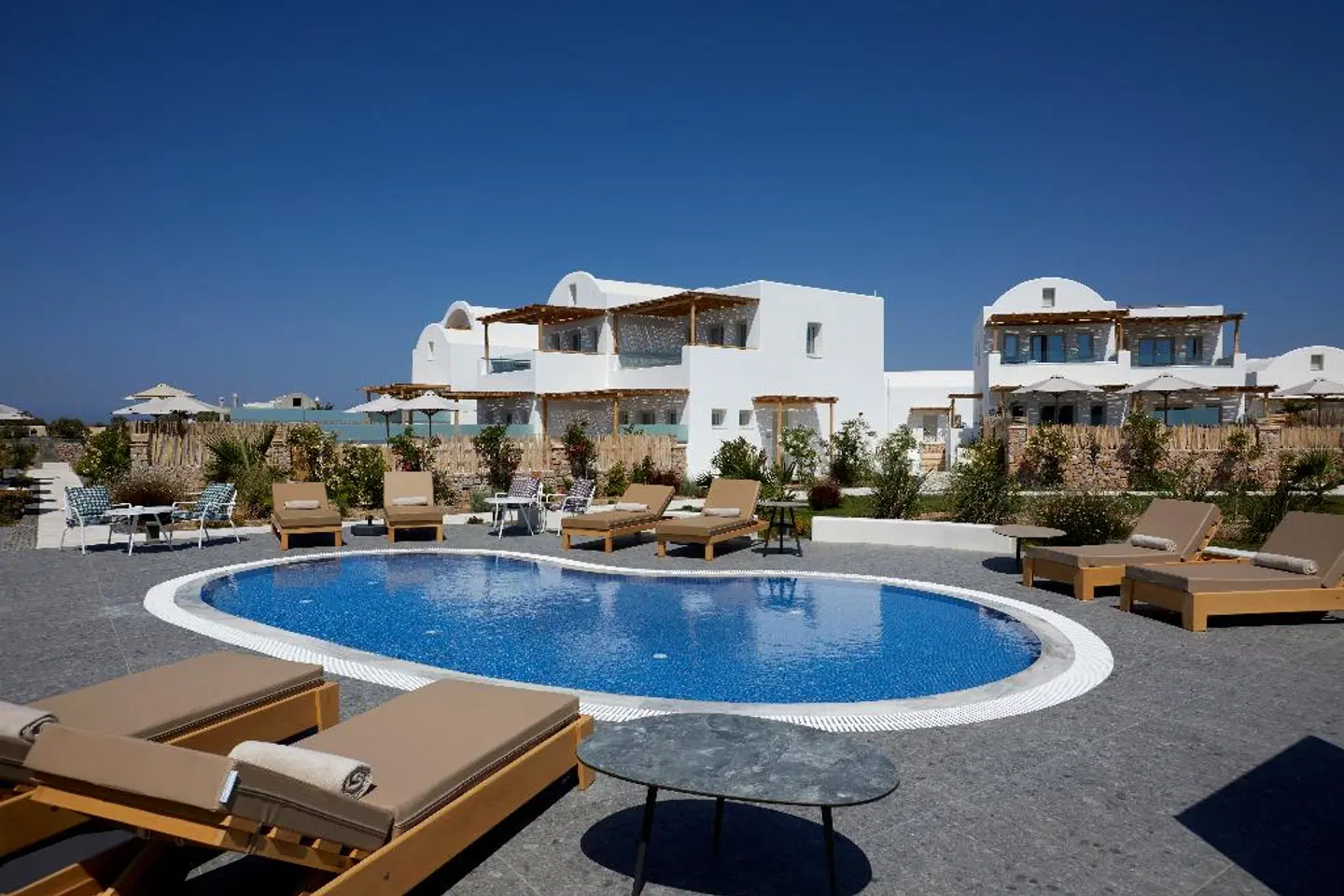 Sea Breeze Beach Resort, Curio Collection by Hilton OUTDOOR_POOL