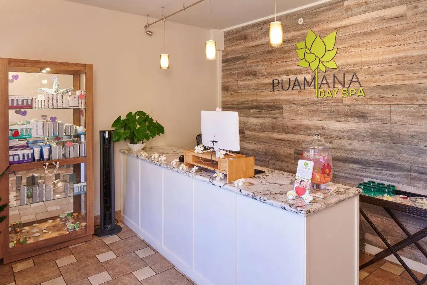 Aston Kaanapali Shores Bar