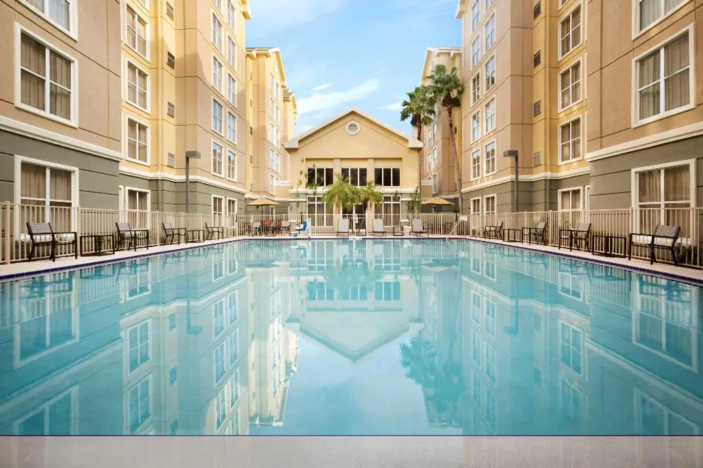 Homewood Suites by Hilton Orlando-International Drive/Convention Center OUTDOOR_POOL