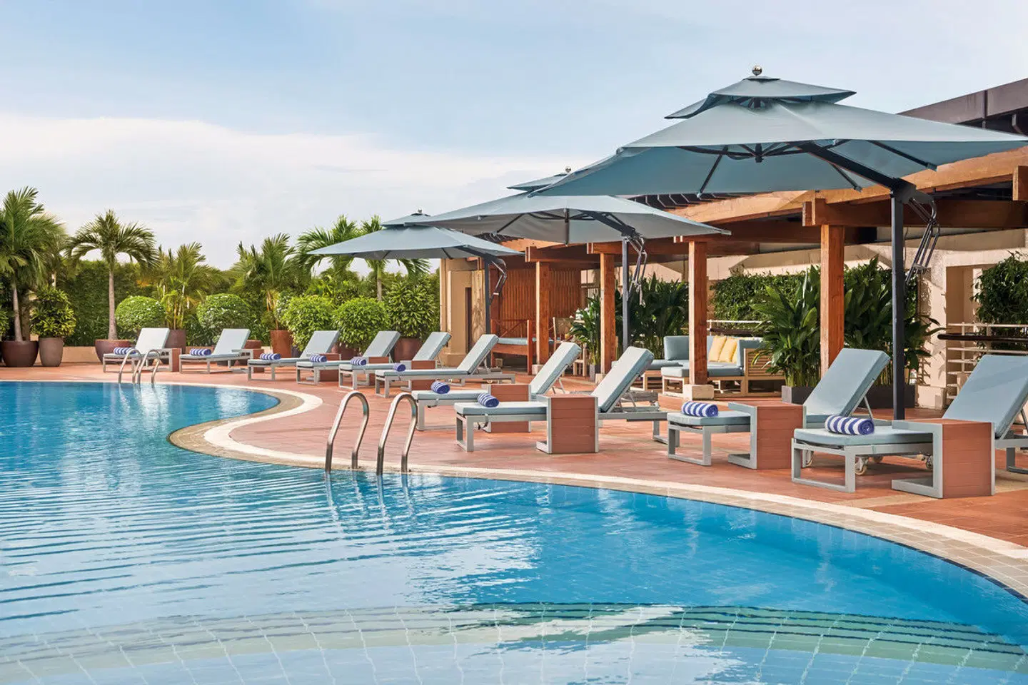 New World Saigon Hotel OUTDOOR_POOL