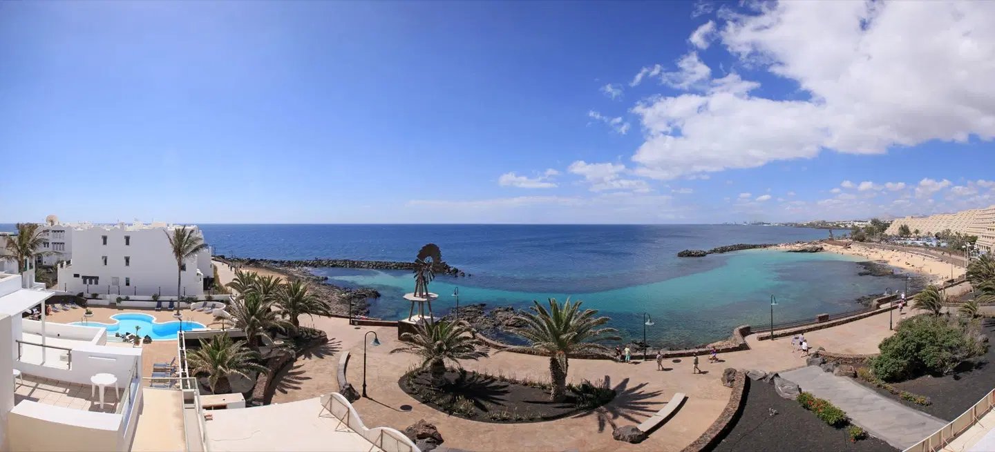 Neptuno Suites Strand