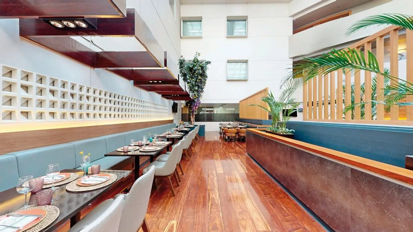 NH Collection Mexico City Airport T2 LOUNGE_LOBBY