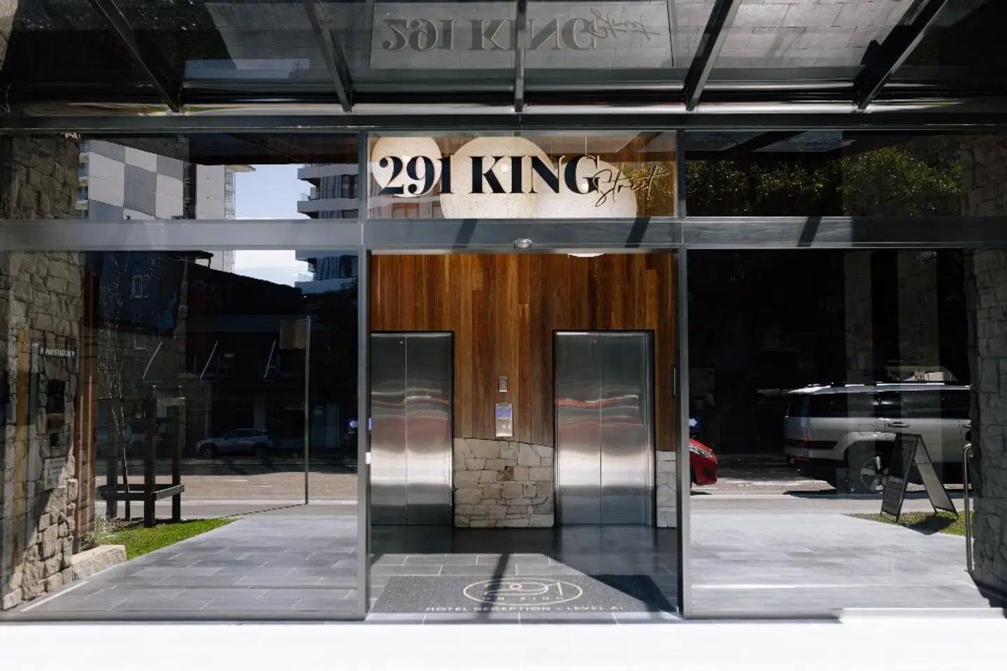 291 on King EXTERIOR