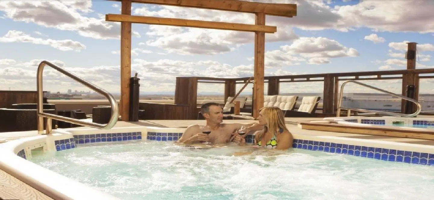 Acclaim Hotel Calgary Airport HEALTH_BEAUTY