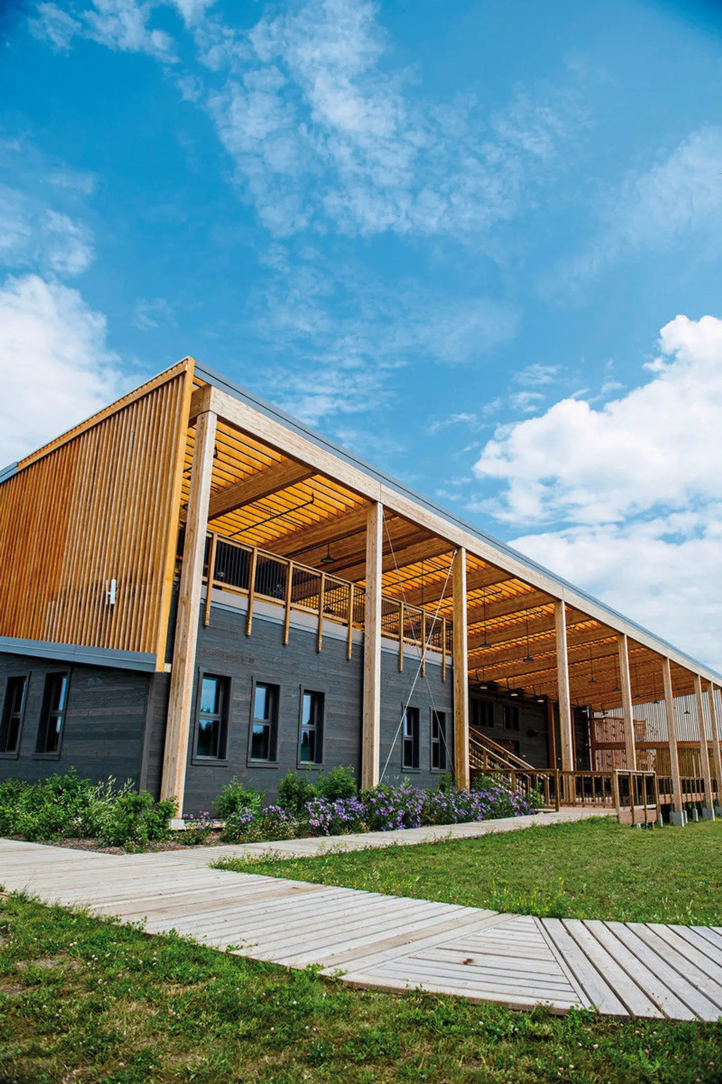 The Lodge & Domes at Métis Crossing EXTERIOR