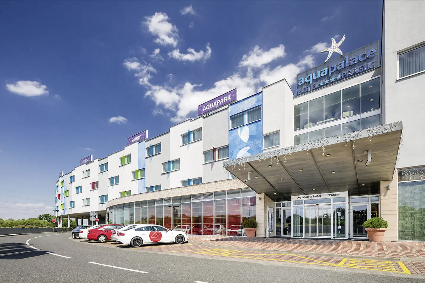 Aquapalace Hotel Prague EXTERIOR