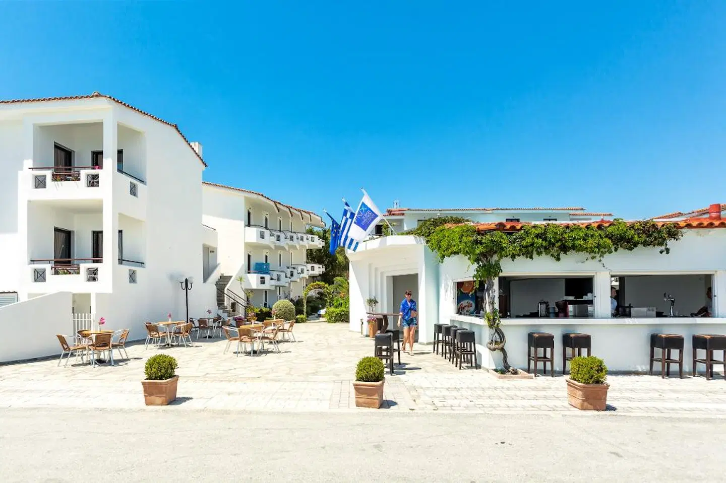 Xenios Dolphin Beach EXTERIOR