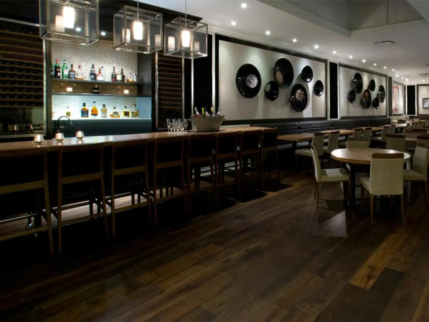 Hôtel Manoir Victoria Bar